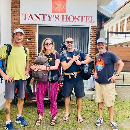 Tanty'S Hostel Galle Buitenkant foto