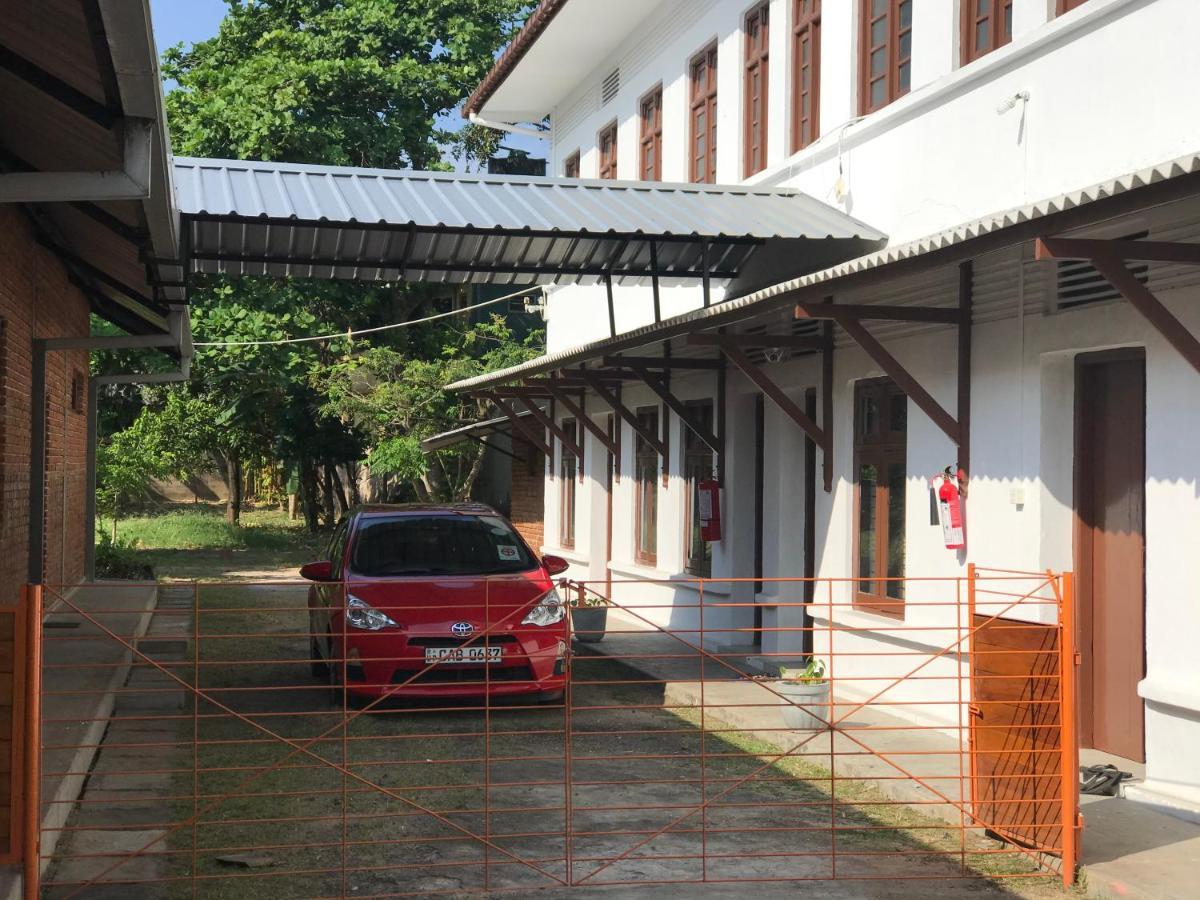 Tanty'S Hostel Galle Buitenkant foto