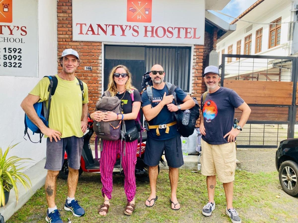 Tanty'S Hostel Galle Buitenkant foto
