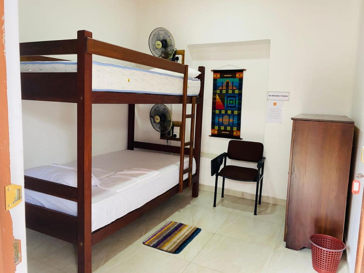 Tanty'S Hostel Galle Buitenkant foto