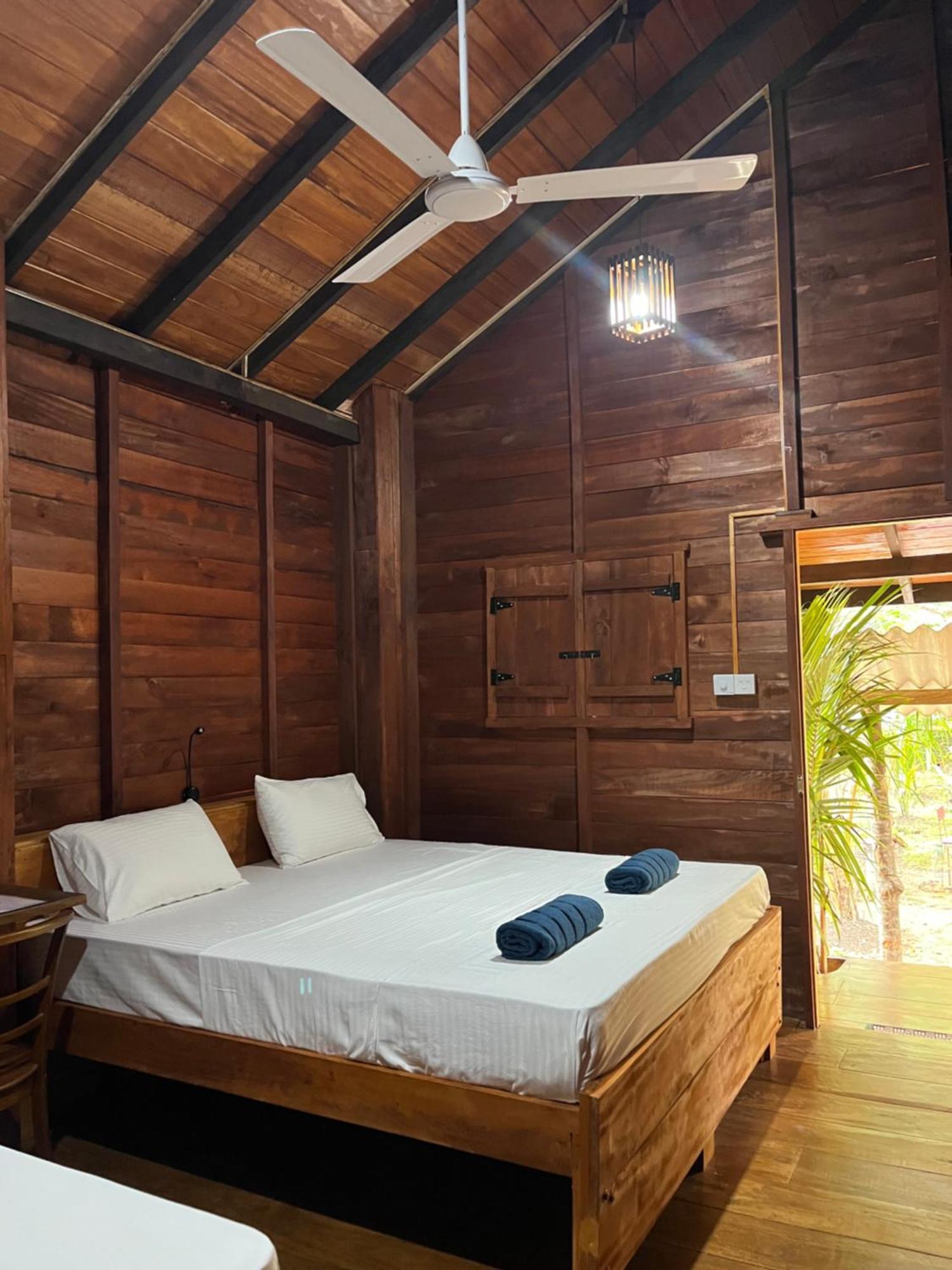 Tanty'S Hostel Galle Buitenkant foto